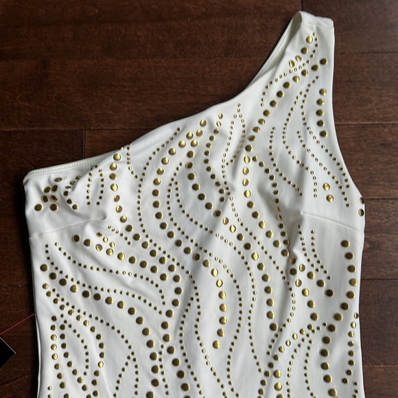 Bebe Bodycon Embellished White Gold Studded One Shoulder Dress S NWT - Picture 4 of 8